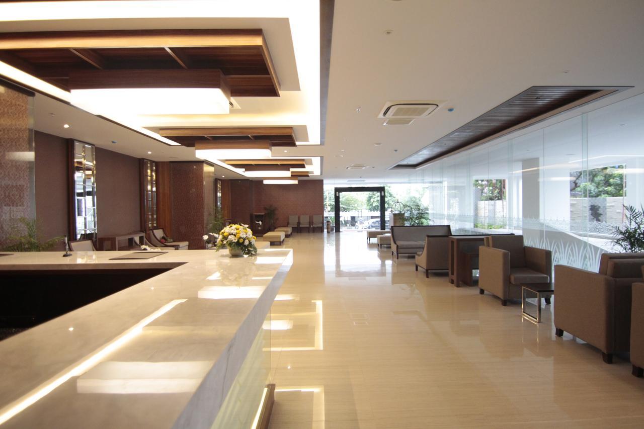 Tara Hotel Yogyakarta Tugu Exteriör bild