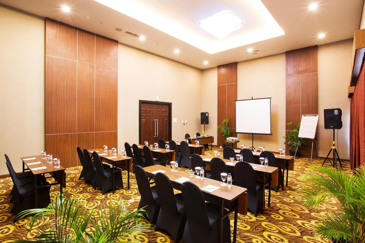 Tara Hotel Yogyakarta Tugu Exteriör bild